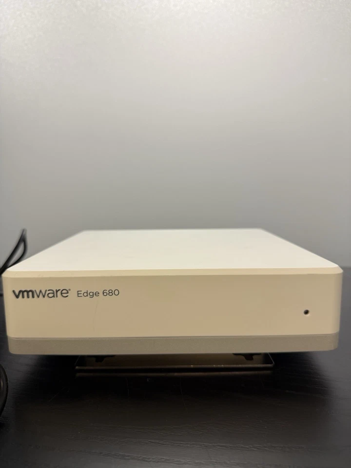 Dell SD-WAN VMware Edge 680 - Image 1 of 4