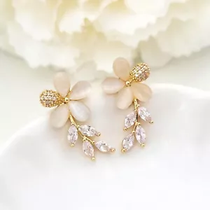 Ohrringe Ohrschmuck Schmuck Brautschmuck Ohrstecker Blume gold Zirkonia - Bild 1 von 7