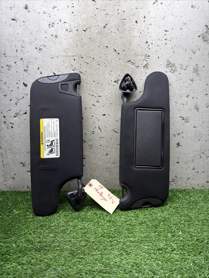 Juego de pares de parasoles laterales para conductor y pasajero Dodge Challenger 2008-2023 Foto 1 de 4