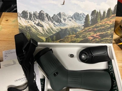 Mira telescópica compacta Swarovski ATC 17-40X56 - verde (48900) Foto 1 de 4