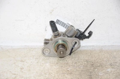 Bomba de combustible de alta presión Mercedes Benz CLA250 2014-2019 (motor MTD) 909776 Foto 1 de 4