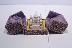 vintage tag mahal hand carved model Protective Box - Picture 1 of 11