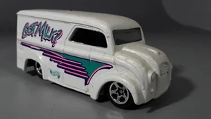 Hot Wheels Got Milk Dairy Delivery No Package - Picture 1 of 3