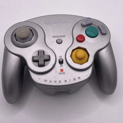 Nintendo GameCube Wavebird Wireless Controller DOL-004 Gray - Power Tested - Image 1 of 4