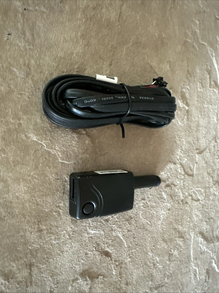 1 NEW Code Alarm 41800252 Antenna with Cable 41201920 - Image 1 of 1