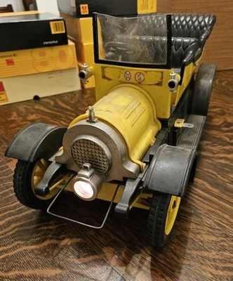 Coche de amarre motorizado de turismo holandés volador REMCO 1962 de colección 19" L x 10" de alto Foto 1 de 4