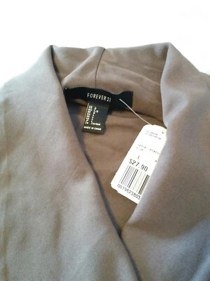 Chaqueta ligera con cremallera Forever 21 para mujer verde oliva talla grande nueva con etiquetas Foto 1 de 4