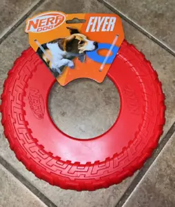 Nerf Dog Flyer Frisbee Red New! 10" - Picture 1 of 3
