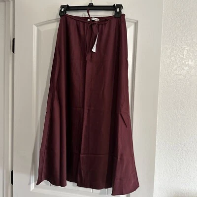 NUEVO CON ETIQUETAS Abercrombie & Fitch Maxi Falda de Satén de tiro medio, Borgoña, Talla XXSP Foto 1 de 4