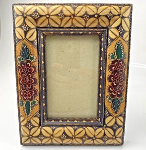 Beautiful Painted Wooden Carved Floral Themed Photo Frame Fits 6”x4” Pic - Picture 1 of 9
