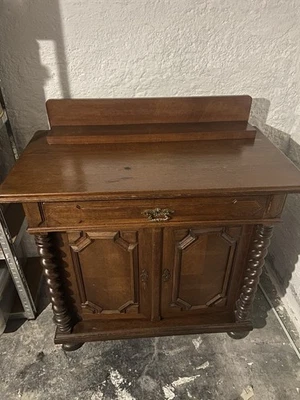 Schöne Alte Kommode Zu Verkaufen - Bild 1 von 4