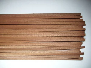 35 Holzleisten Mahagoni 1000 x 8 x 0,6 mm - Bild 1 von 1