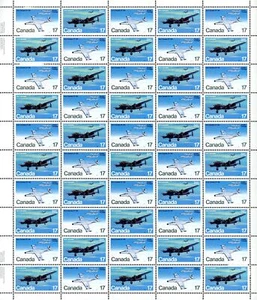 Canada SHEET#874a - Military Aircraft (1980) 2 x 17¢ - Picture 1 of 1
