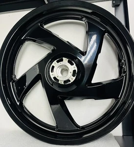 HONDA 2002 -17 GL1800 GOLDWING FRONT BLACK WHEEL 44650-MCA-305 OEM EXCHANGE - Picture 1 of 12