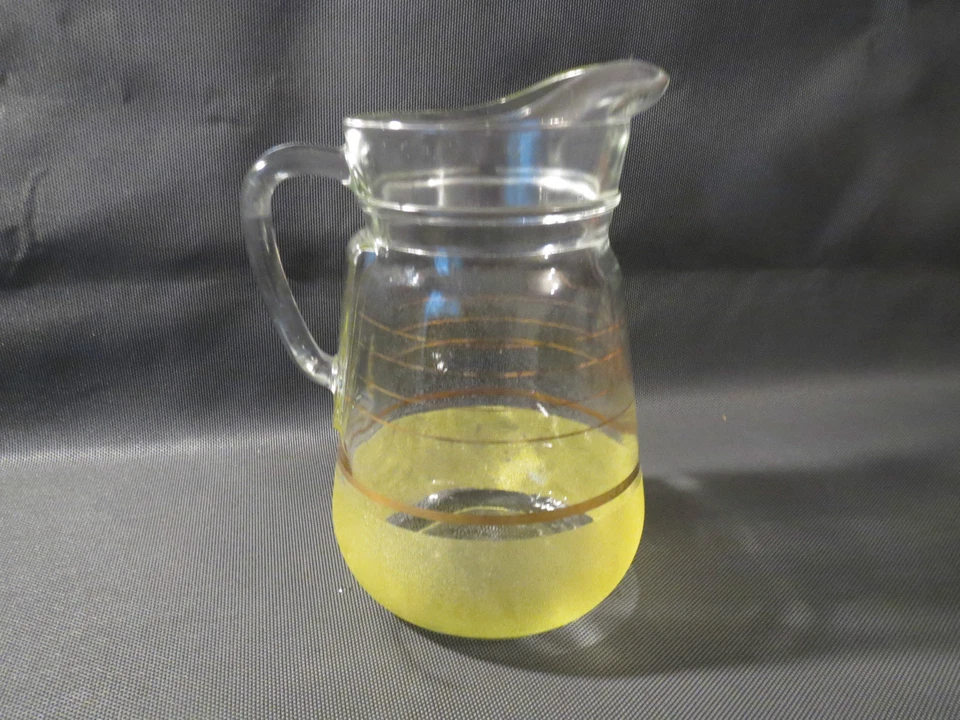 Ancien pot à eau pichet en verre de style école vintage cantine french antique - Photo 1/1