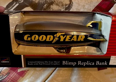 Liberty Classics de SpecCast, edición limitada Goodyear Blimp. Foto 1 de 4