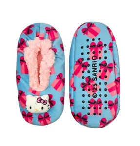 Hello Kitty Women's Holiday Fuzzy Babba 3D Slipper Socks, 1-Pack, Size 7-9.5 - Picture 1 of 2