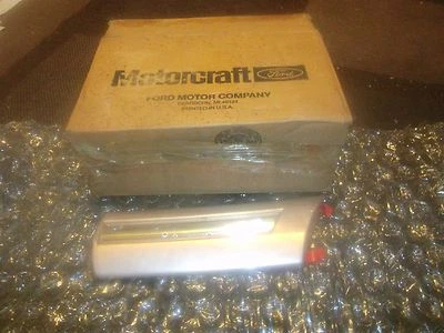 NOS NEW 1992 1993 1994 1995 FORD CROWN VICTORIA FENDER MOLDING F5AZ-16036-DAE - Image 1 of 4