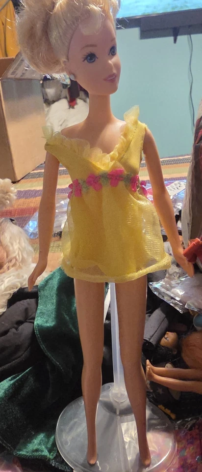 Vestido de noche Francie vintage de una pieza faltan otras piezas sin muñeca años 60 Foto 1 de 4