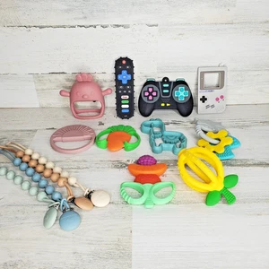 Infant Baby Silicone Teething Toys Lot of 14 Paci Clips Sensory Toys Easy Grasp - Picture 1 of 6