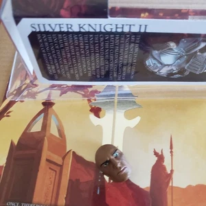 Mythic Legions Silver Knight II Face Plate SOLO NUOVO - Foto 1 di 1