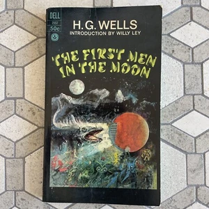 First Men in the Moon by H.G. Wells (Dell 1967, Paperback) Cover Art Hoot V Z - Picture 1 of 6
