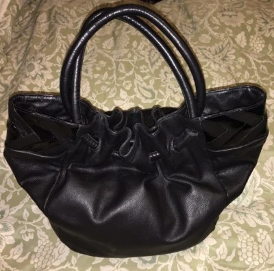 TAHARI черной кожи большая сумка с короткими ручками сумочка-почти новый - Изображение 1 из 4