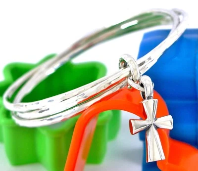 Pulseira de prata esterlina James Avery cruz de Santa Teresa tripla martelada - Imagem 1 de 4