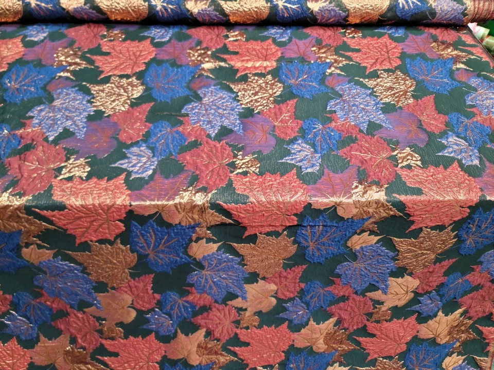 Tela Por Yarda Novia Jacquard Brocado Multicolor Metálico Hojas de Arce Azul Foto 1 de 4
