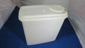 Vintage Tupperware Cereal & Dry Food Keeper #469-4, #470-6 Sheer/Sheer - Picture 1 of 6