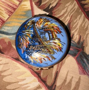 Limoges French Porcelain La Gloriette Eiffel Tower Peint Main Trinket Box France - Picture 1 of 4
