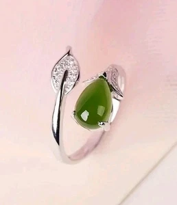Anillo abierto con hoja de jade para mujer - Joyería de moda ajustable inspirada en la naturaleza - Imagen 1 de 3