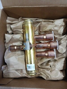 Válvula de marcha atrás portadora EF17WZ2213 NUEVO piezas autorizadas de fábrica (1J) - Imagen 1 de 2