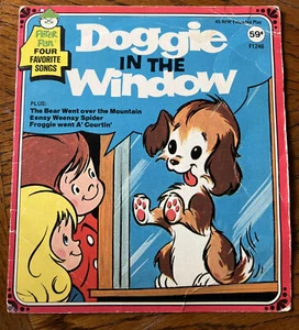 Vintage "Doggie In The Window" Peter Pan Extended Play 45 RPM 7" Record - Picture 1 of 4
