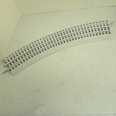Lionel FasTrack O-36 Full Curve Track Section 12.5 Gray Roadbed O Gauge 6-12015 - Image 1 of 4