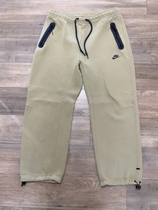 Pantaloni Nike Tech Fleece Uomo XL Orlo Aperto Coulisse Oliva Cerniera Felpa - Foto 1 di 11