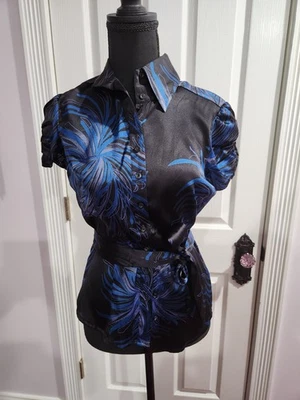 Blusa para mujer Bebe floral negra/azul seda talla pequeña Foto 1 de 4