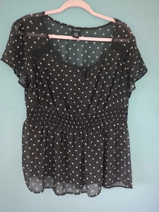 Torrid schwarz Tupfen Print Kurzarm Shirt Top Plus Größe 0X - Bild 1 von 3