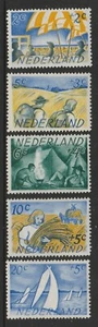 NETHERLAND - 1949 CULTURAL & SOCIAL RELIEF Fund set of 5 MLH  - Imagen 1 de 1