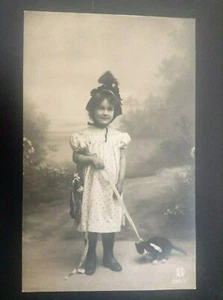 Carte postale fantaisie chat enfant fillette jeune fille enfant - Picture 1 of 2