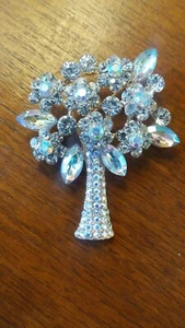 Vintage  Diamante Brooch  - Picture 1 of 5