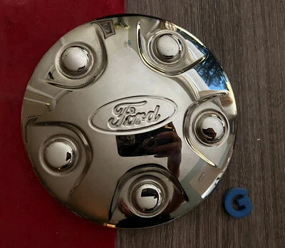 #G  13 -23 Ford Explorer Taurus Police Interceptor OEM Center Cap DG13-1A096-PA - Image 1 of 4