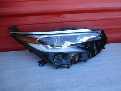 Faro para Toyota Sienna 2021-2024 LED derecho derecho lado pasajero nuevo 8111008130 Foto 1 de 4