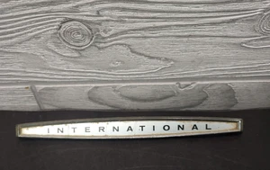 Vintage International Glove Box Dash Emblem #968955 - Picture 1 of 6