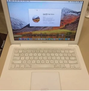 2008 Apple MacBook 4GB RAM /W/Lion OSx Doskonały retro laptop komputer vintage - Zdjęcie 1 z 3