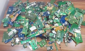 300 Laptop Platinen Klasse 1a+++ Notebook Schrott Gold Recycling mit MwSt. - Afbeelding 1 van 8