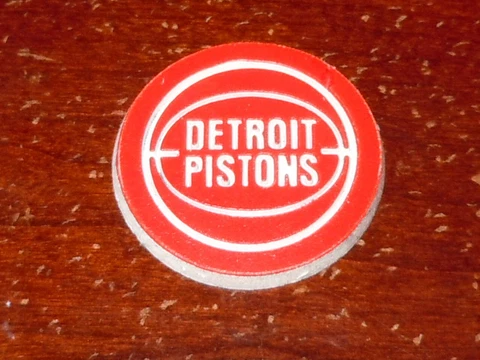 DETROIT PISTONS Vintage Old NBA RUBBER Basketball FRIDGE MAGNET Standings Board Cover