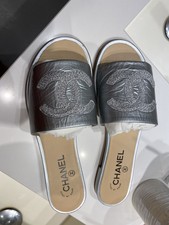 chanel beach slippers