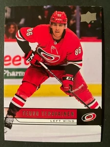Teuvo TERAVAINEN 2021-22 UD Extended Series Retro Insert#T14 Carolina Hurricanes - Picture 1 of 2