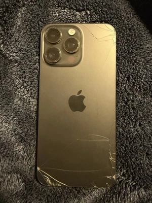 Apple iPhone 15 Pro Max 256GB Black Titanium, Unlocked CRACKED BACK - Image 1 of 3